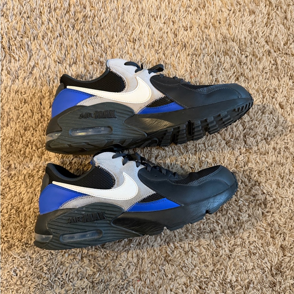 Nike Air Max Men's Black, Blue, and White Sneakers